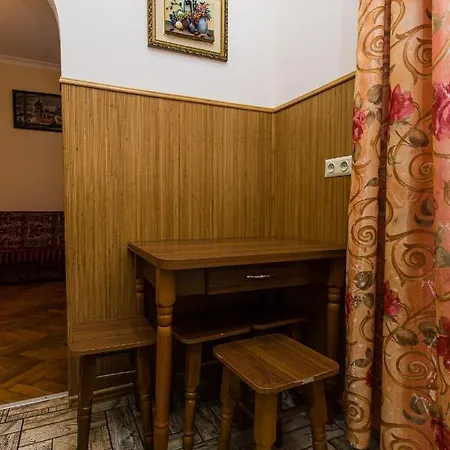 شقة в центрі вулиця балабана 29 біля краківського ринку *