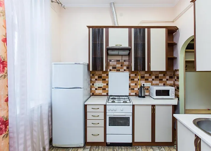 в центрі вулиця балабана 29 біля краківського ринку Lvov