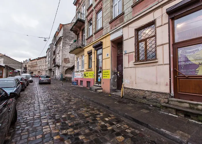 в центрі вулиця балабана 29 біля краківського ринку Apartmán