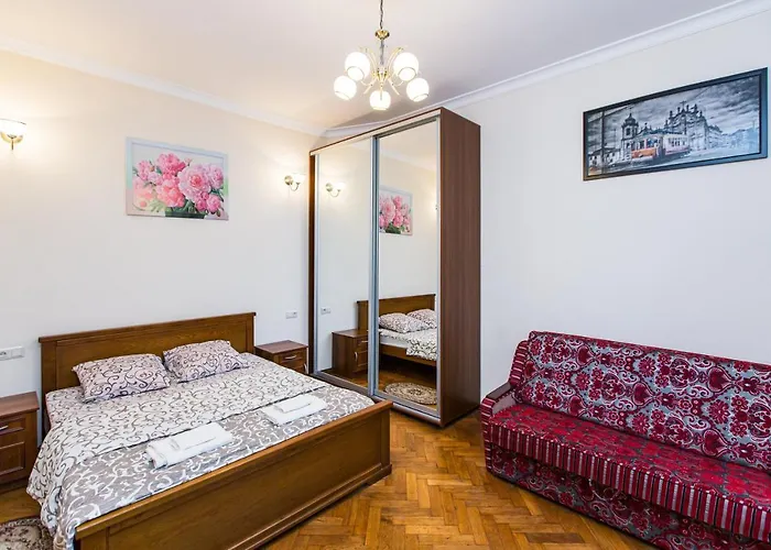 в центрі вулиця балабана 29 біля краківського ринку Lviv