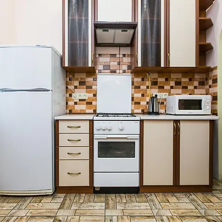 в центрі вулиця балабана 29 біля краківського ринку * Lwów